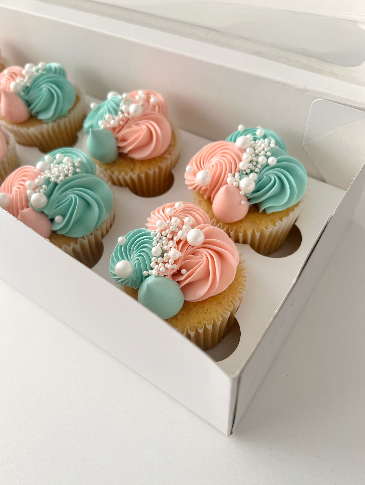 Full-size Gender Reveal Cupcakes 12 Piece